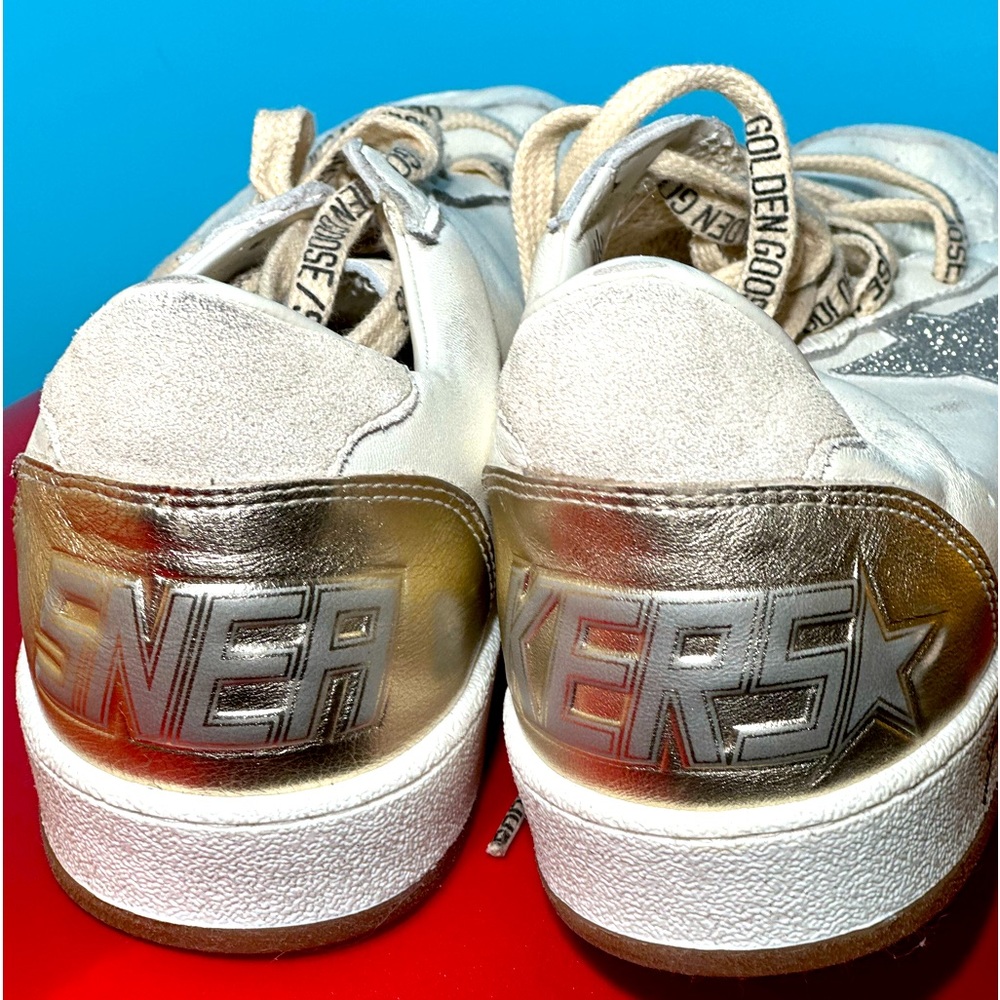 Golden Goose Sneakers. Off white/gold. Limited edition.
